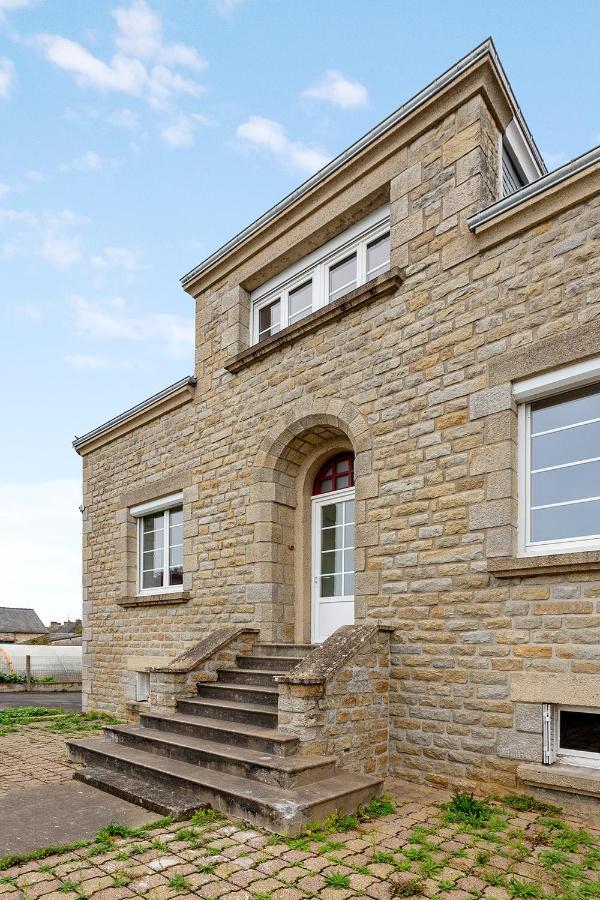 蓬托尔松Loft British Au Pied Du Mont !公寓 外观 照片